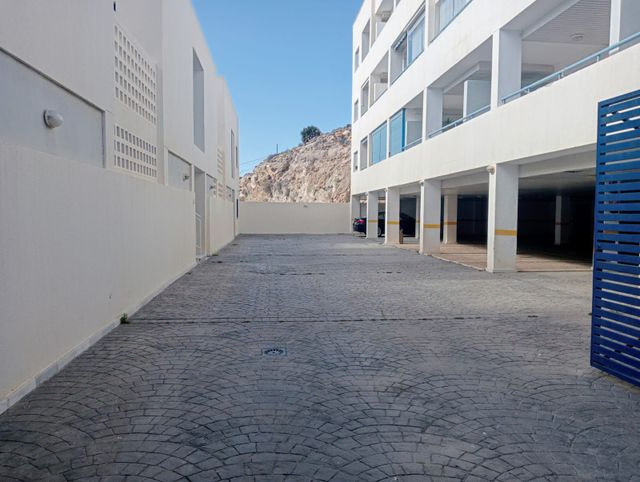 Piso en venta en Carboneras de 72 m² con 2 habitaciones, terraza y garaje