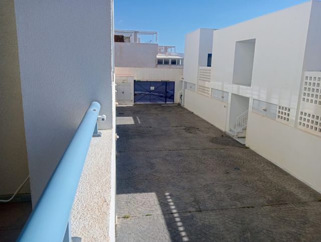 Piso en venta en Carboneras de 72 m² con 2 habitaciones, terraza y garaje