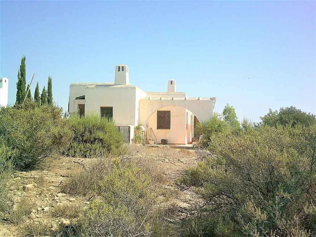 Fincas Mesa Roldán casa en Agua Amarga ¿