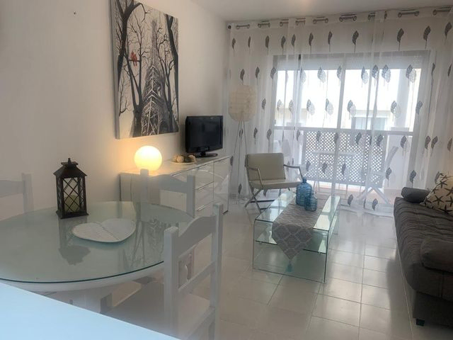 APARTAMENTO A 1MIN DE LA PLAYA DE LOS BARQUICOS Fincas 031