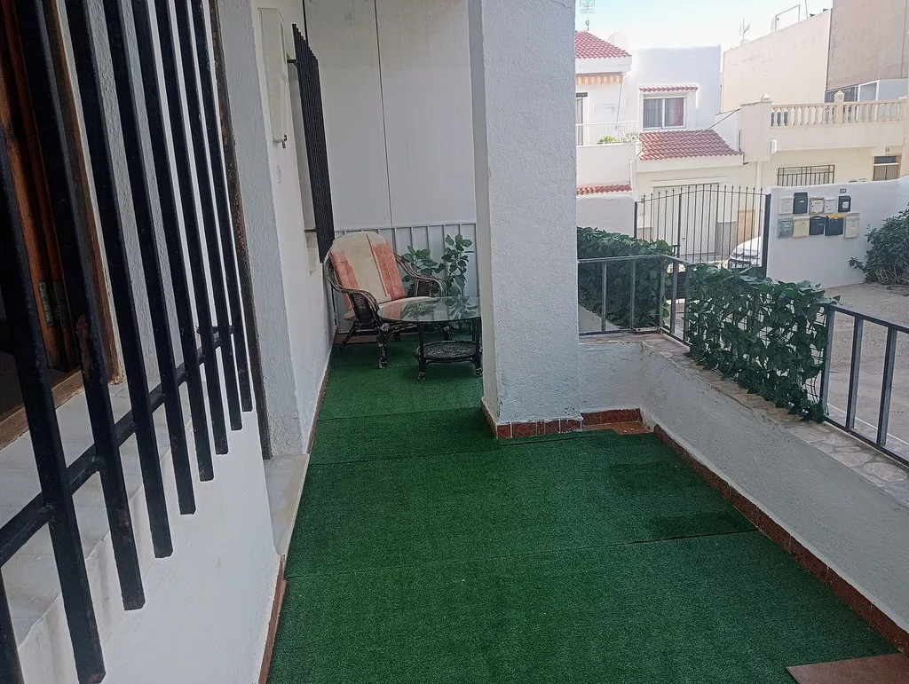 Fincas Mesa Roldán Piso en venta en calle Los Llanos de 3 habitaciones con terraza