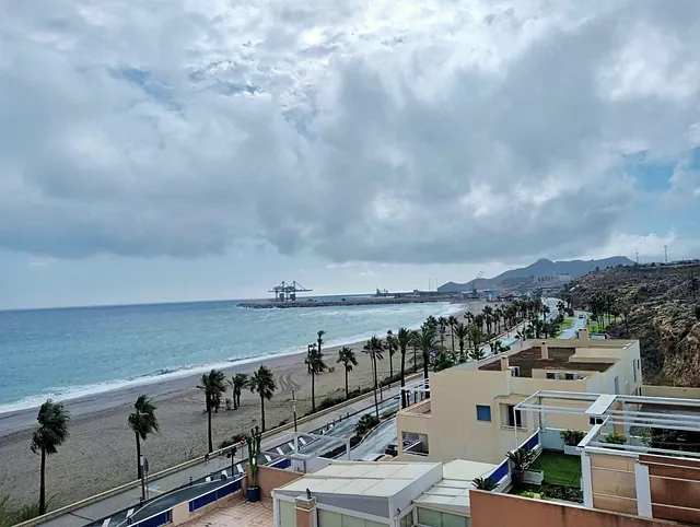 Ático con vistas al mar Fincas 103